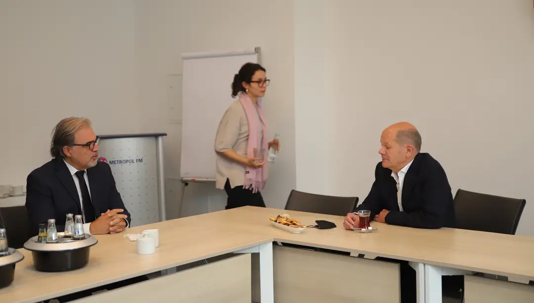 SPD‘nin Başbakan Adayı Olaf Scholz Metropol FM‘i Ziyaret Etti