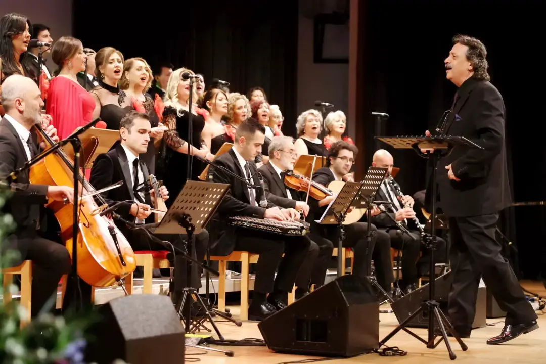 35. Yılı ‘Barışın olduğu yerde hayat çiçek açar’ konserle kutlandılar