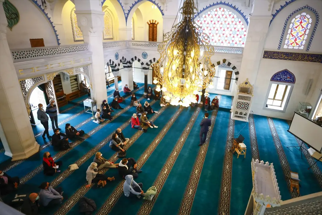 Almanya'daki camilerde 'Açık Kapı Günü' etkinliği düzenlendi