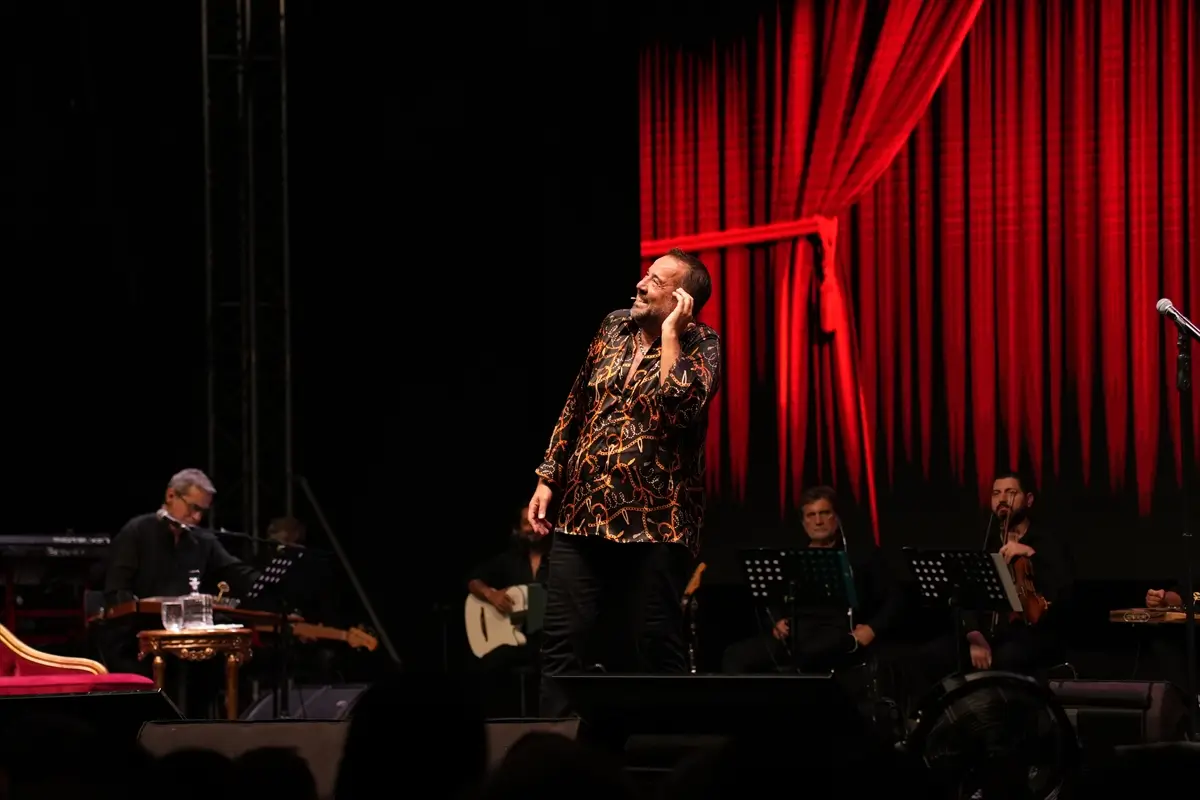 Ata Demirer: Yaz turnesi 'Ata Demirer Gazinosu' ile başlıyor