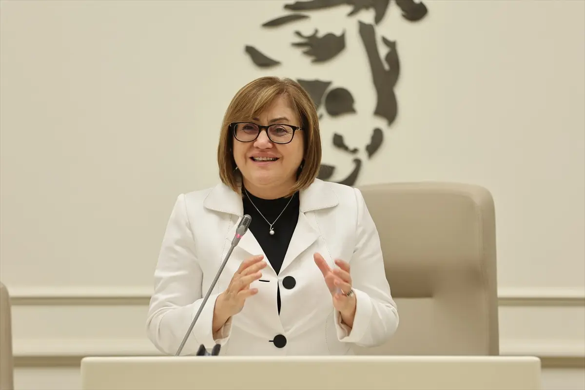Fatma Şahin: 44 çocuğa işitme cihazı desteği