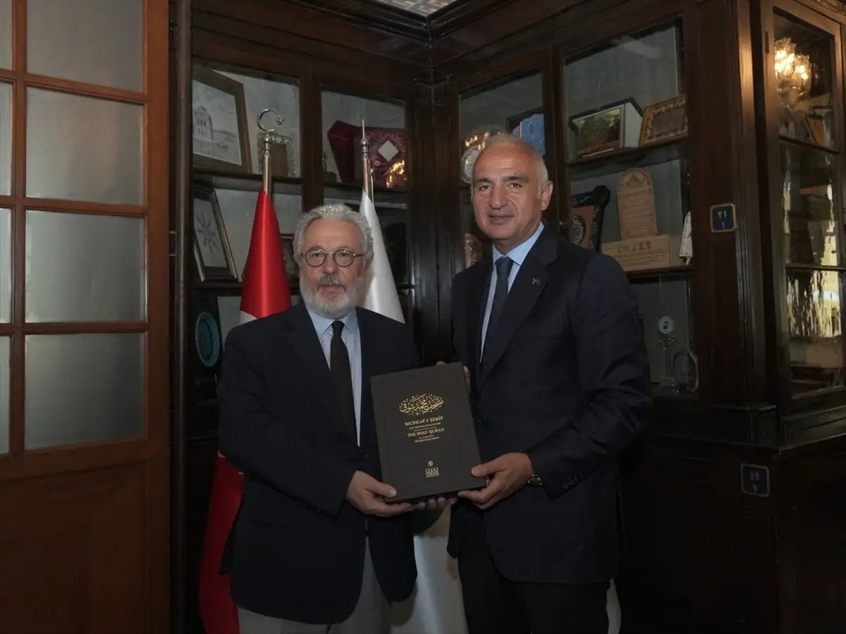 Bakan Ersoy: IRCICA'yı ziyaret ettik