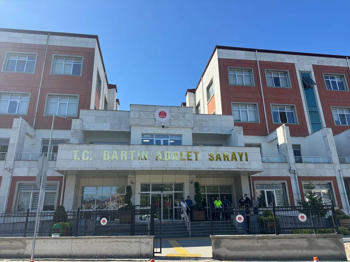 Bartın'da 13 yaşındaki çocuğa istismar davasında 9 tahliye
