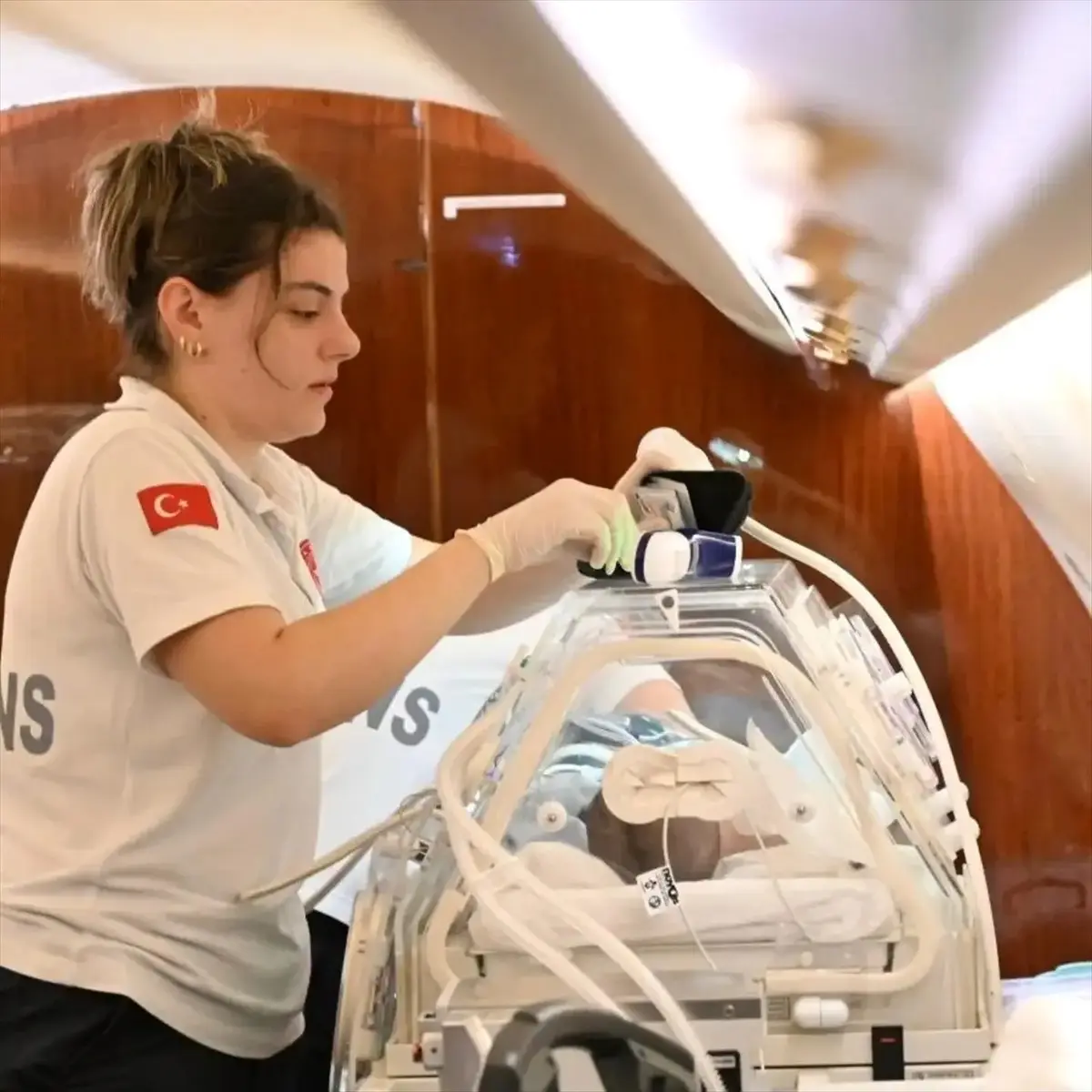 Şırnak'ta 4 aylık bebek uçak ambulansla İstanbul'a sevk edildi