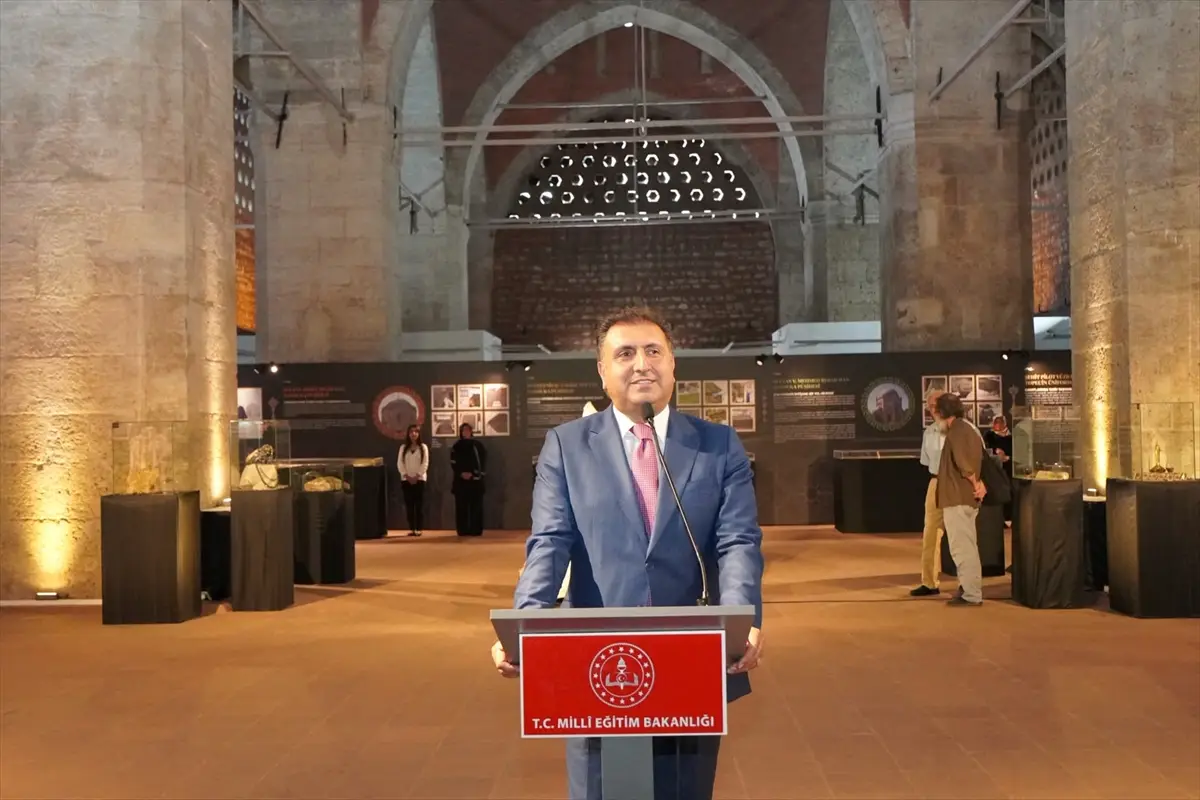 İstanbul'da 'İhtimam' sergisi açıldı