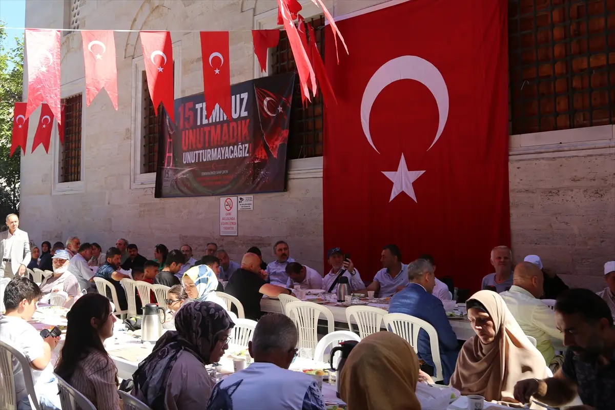 15 Temmuz gazileri ve şehit yakınları Üsküdar'da anıldı