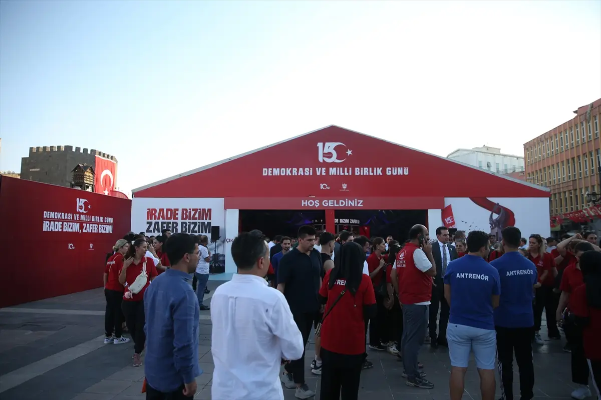 Vali Zorluoğlu: 15 Temmuz tecrübeleri unutulmamalı