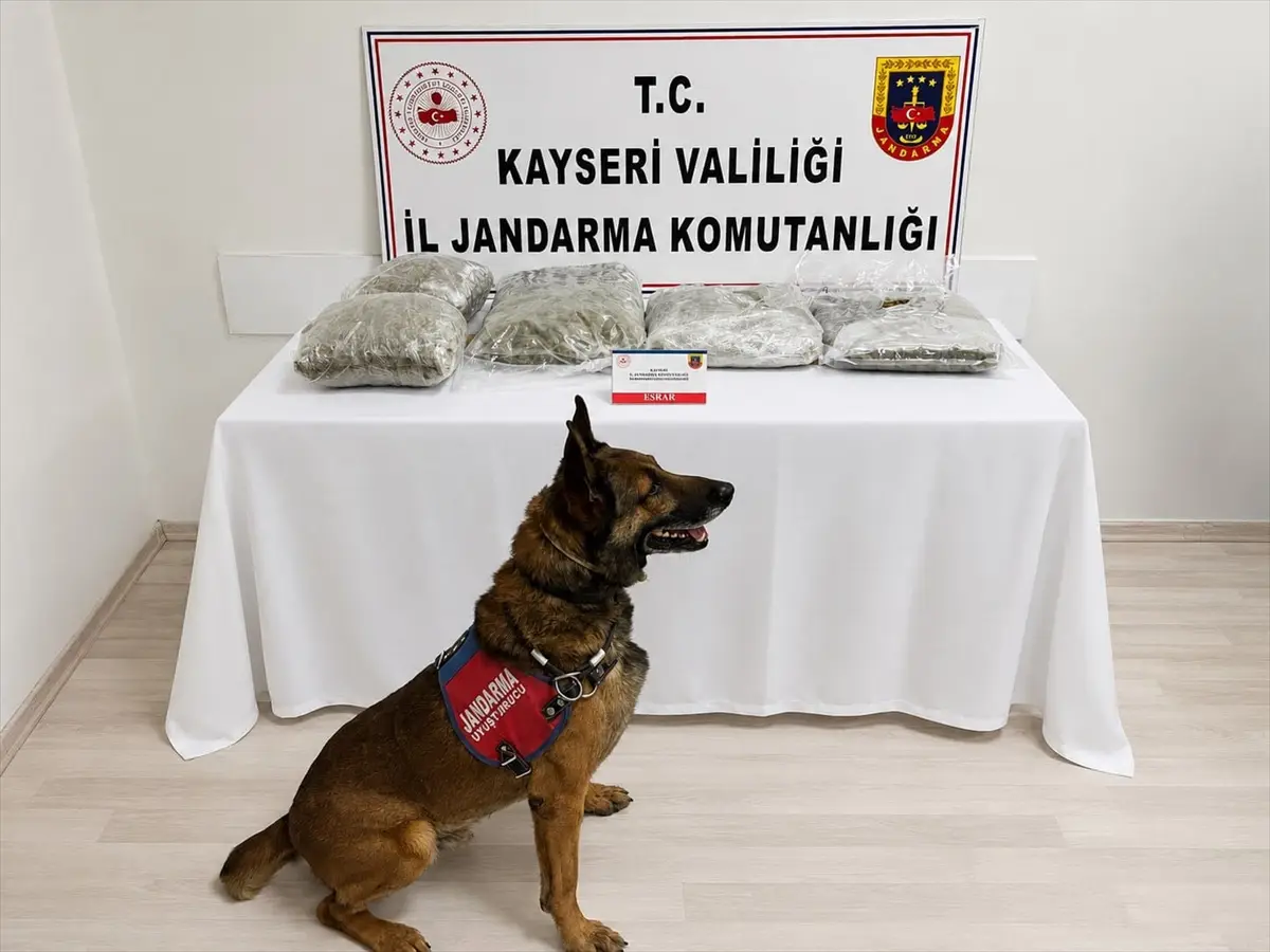 Kayseri'de 5 kilo esrar yakalandı