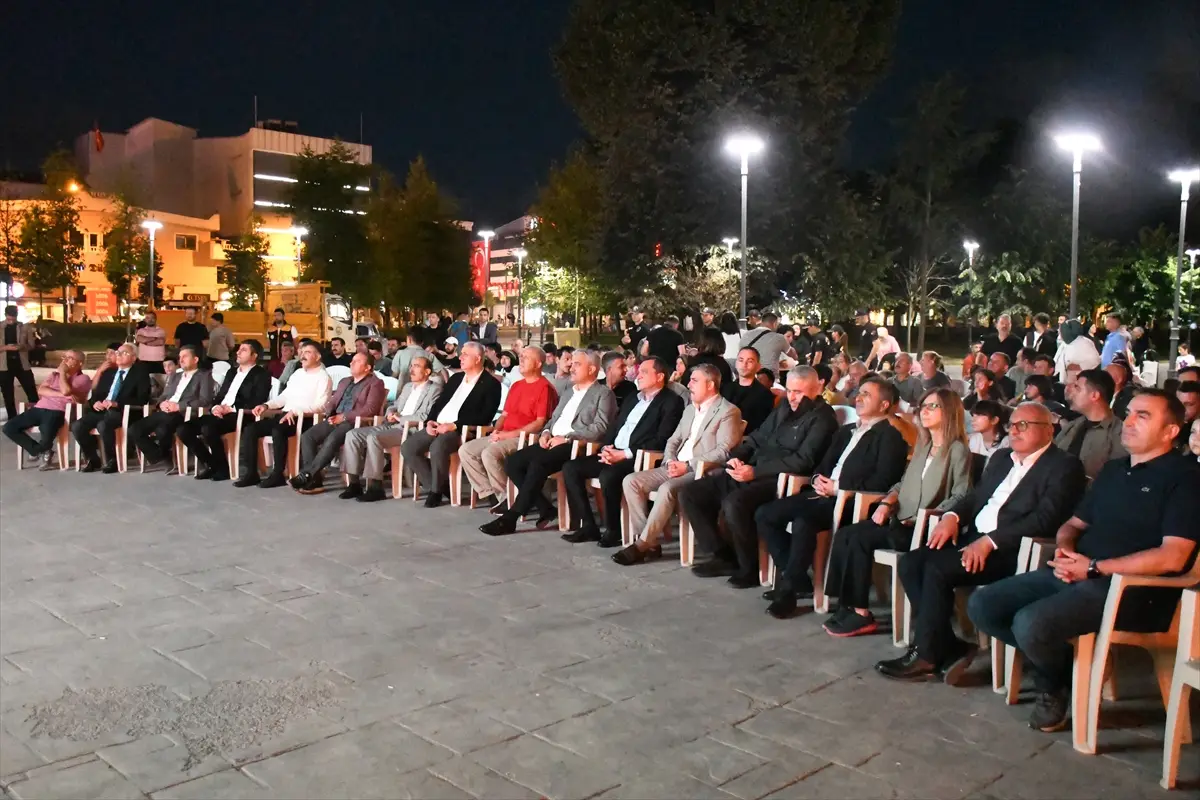 15 Temmuz filmleri Düzce'de seyirciyle buluştu