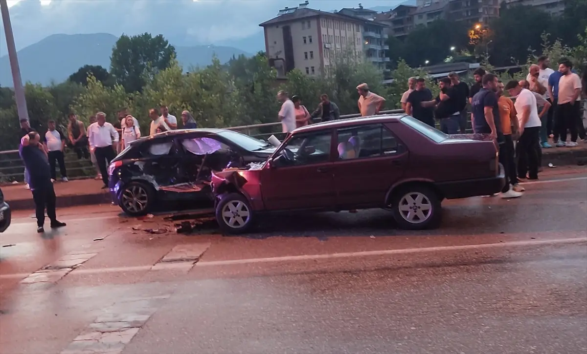 Karabük'te trafik kazası: 4 yaralı