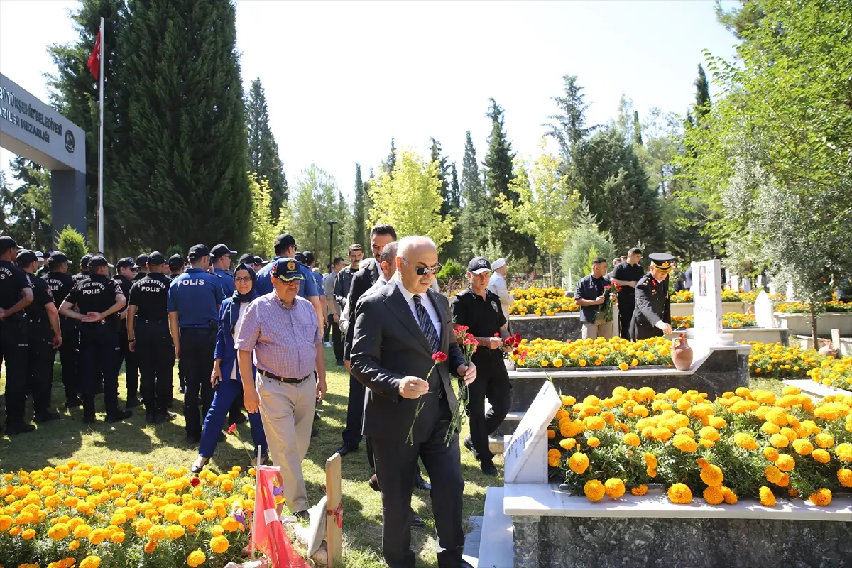 15 Temmuz şehitleri İzmir ve çevre illerde anıldı