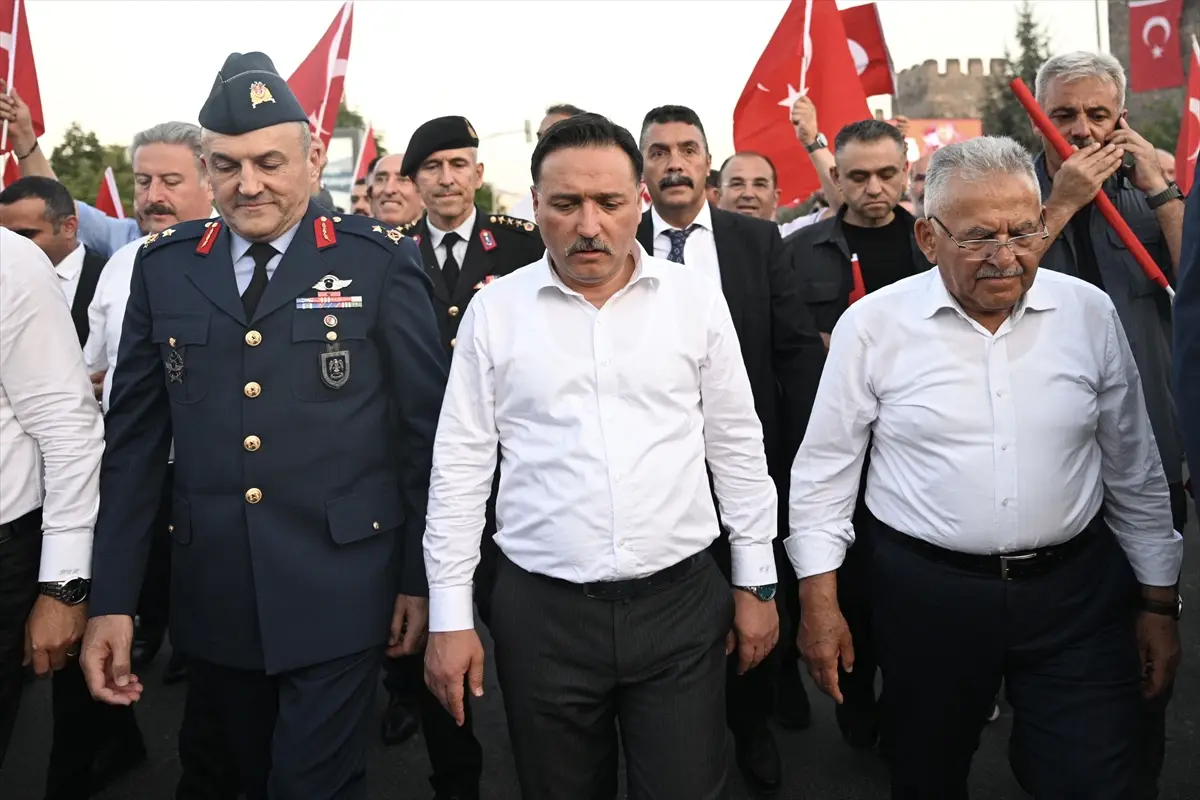 15 Temmuz Yürüyüşleri İç Anadolu'da Yapıldı