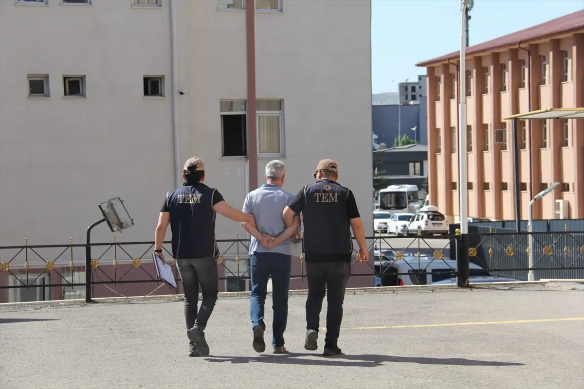 Sivas'ta FETÖ hükümlüsü yakalandı