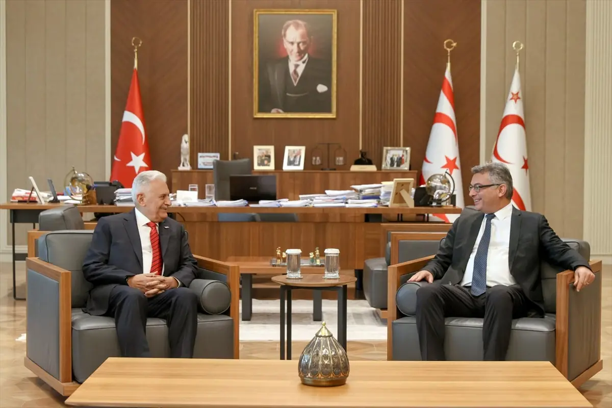 Erhürman: TDT Aksakallar Konseyi Başkanı Yıldırım'ı kabul etti
