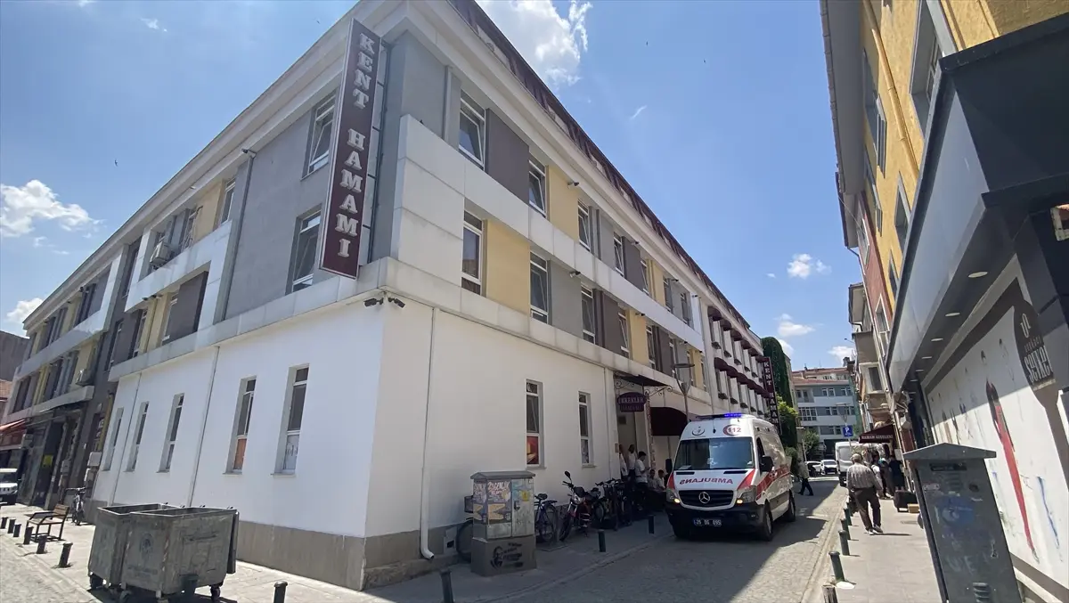 Eskişehir'de hamamda havuzda bulunan kişi hastanede öldü