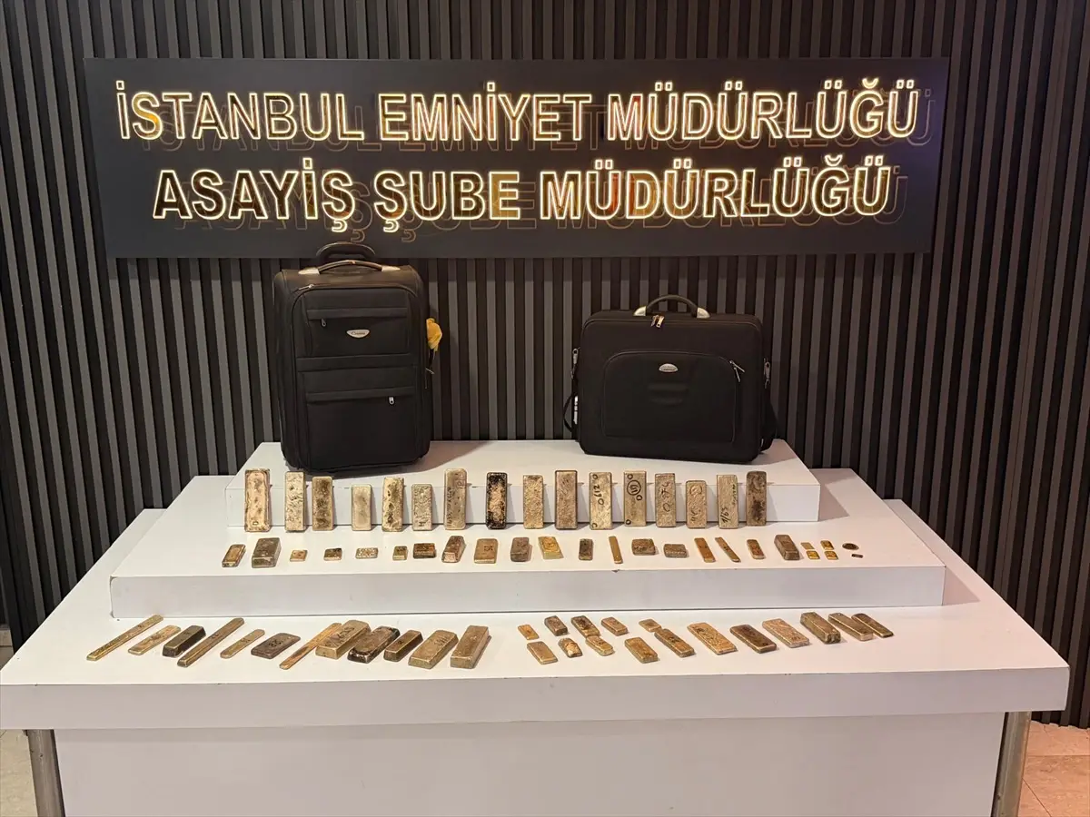 Fatih'te 51 kilo 482 gram eritilmiş hurda altın çalan 2 şüpheli tutuklandı