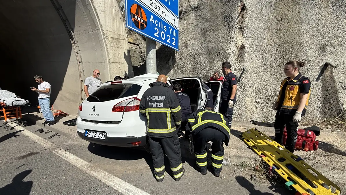 Zonguldak'ta tünel girişinde kaza: Sürücü ağır yaralı