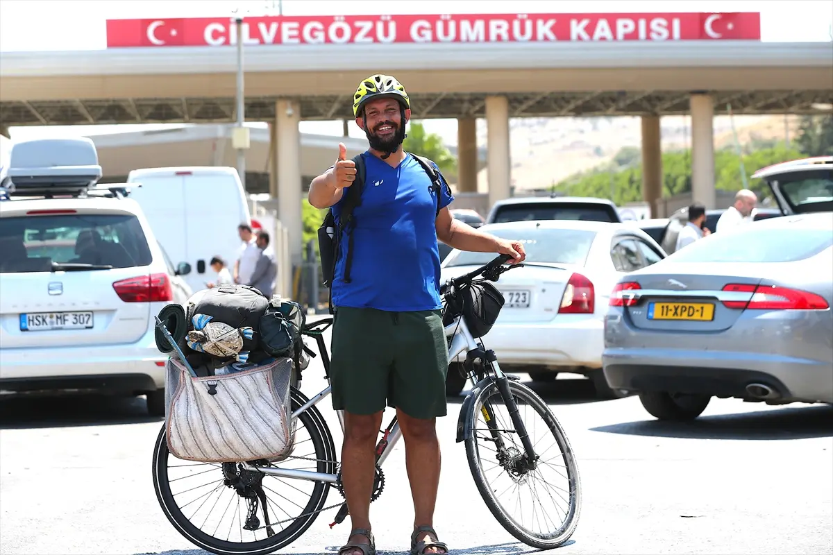 Şubat Beydilli: Kocaeli to Umrah by Bicycle, Enters Syria