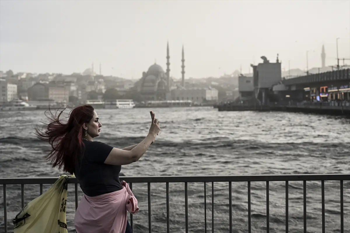 Heftiger Sturm in Istanbul: Bäume stürzten um