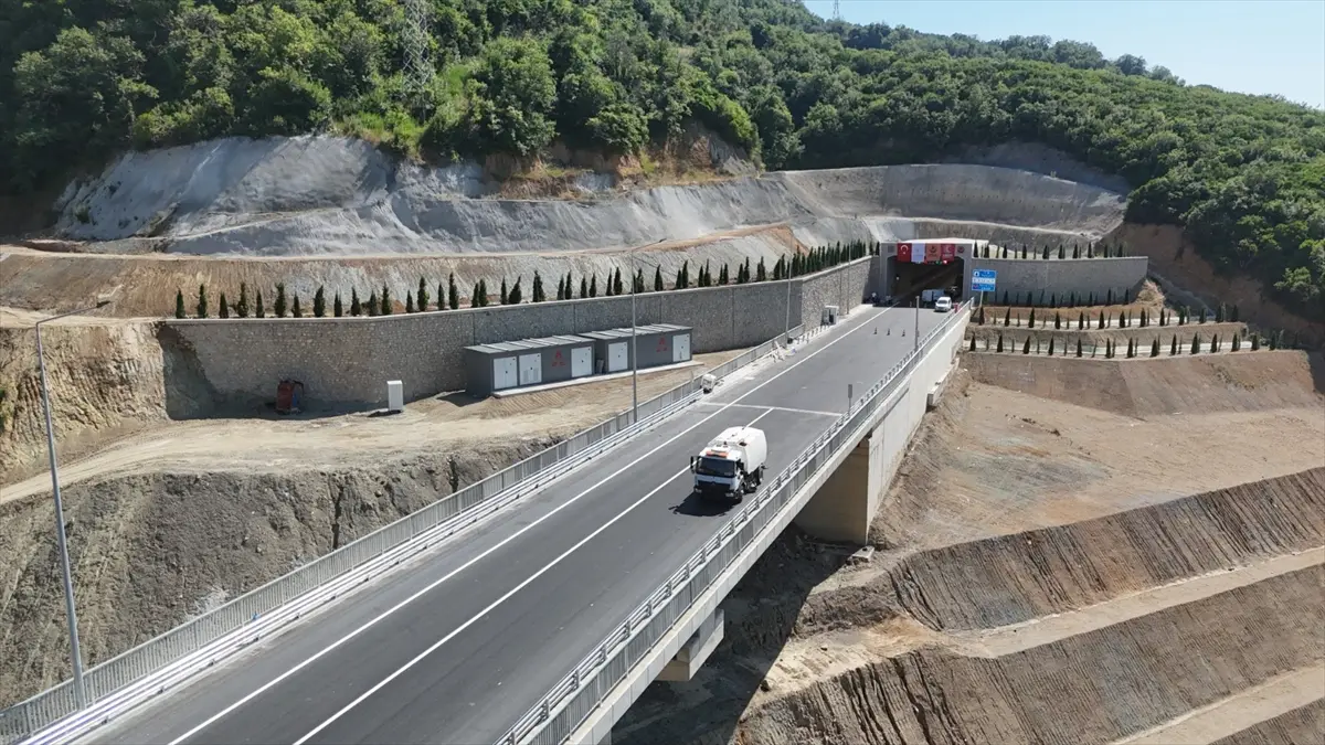 Minister Uraloğlu: Yalova-Armutlu Road Opens Tomorrow, Travel Time Halved