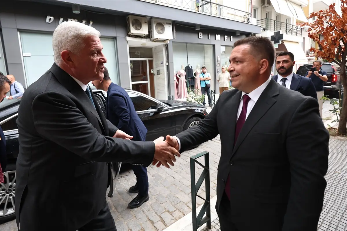 İYİ Party's Dervişoğlu Meets Western Thrace Turks in Komotini