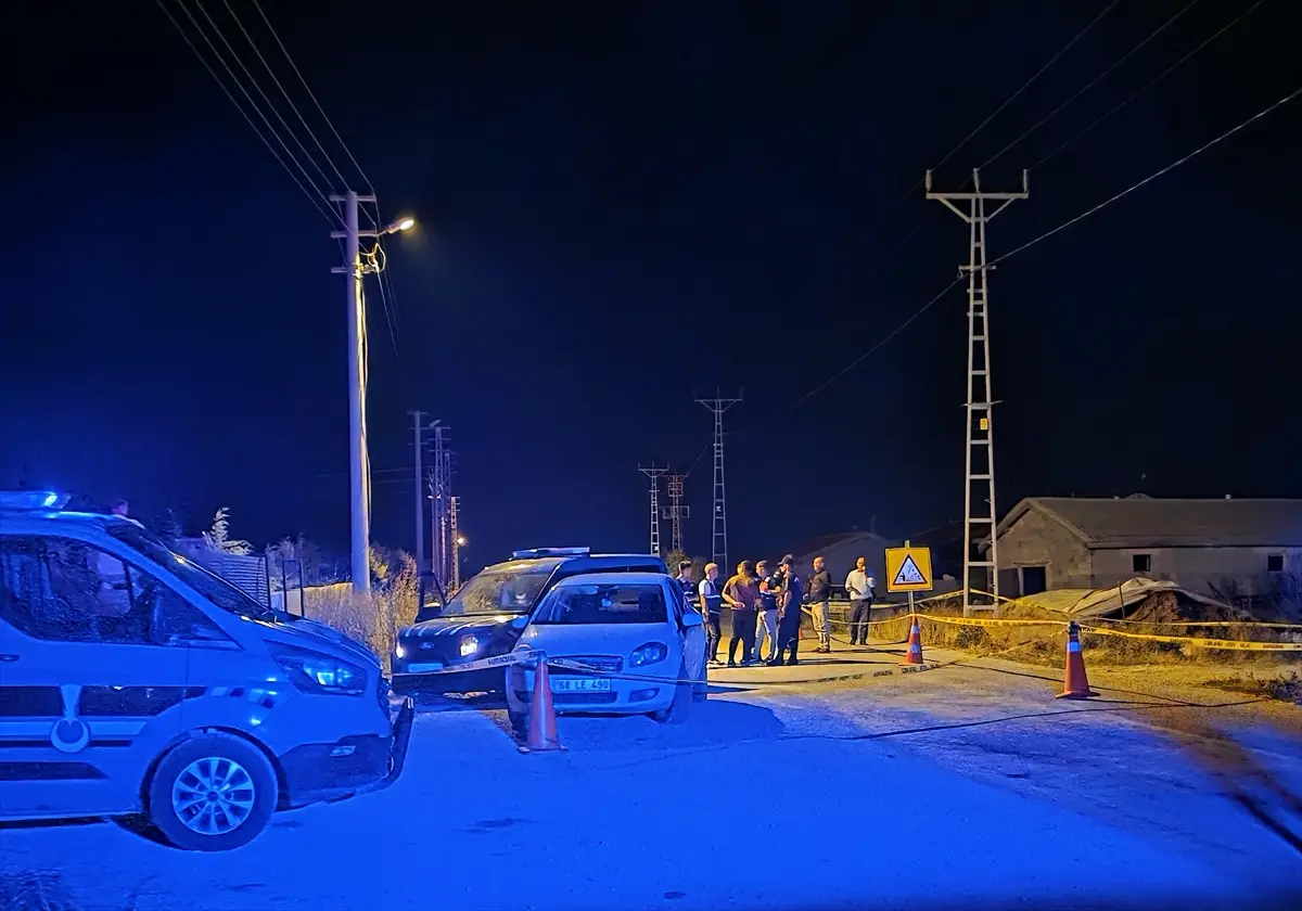 Aksaray'da silahlı kavga: Merve E. başından vurularak ağır yaralandı