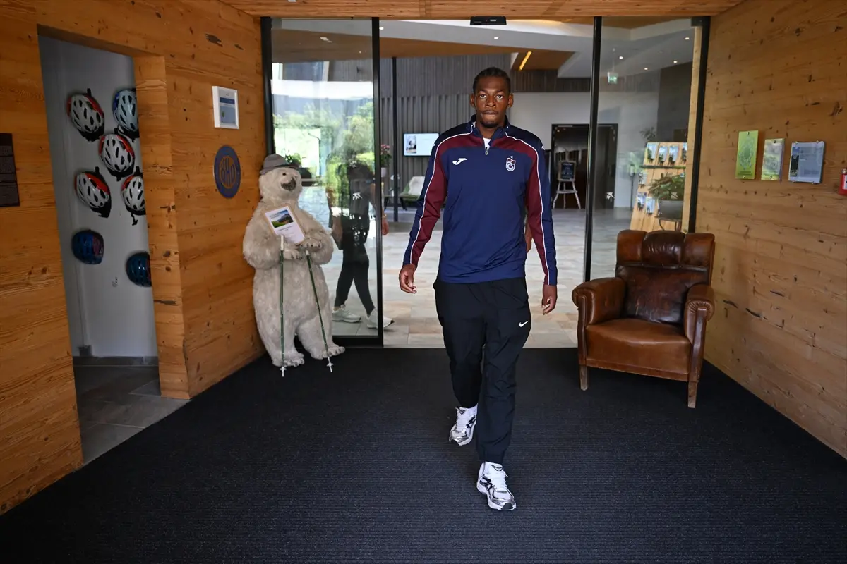 Trabzonspor'un yeni transferi Rene Mitongo, Avusturya kampına katıldı: