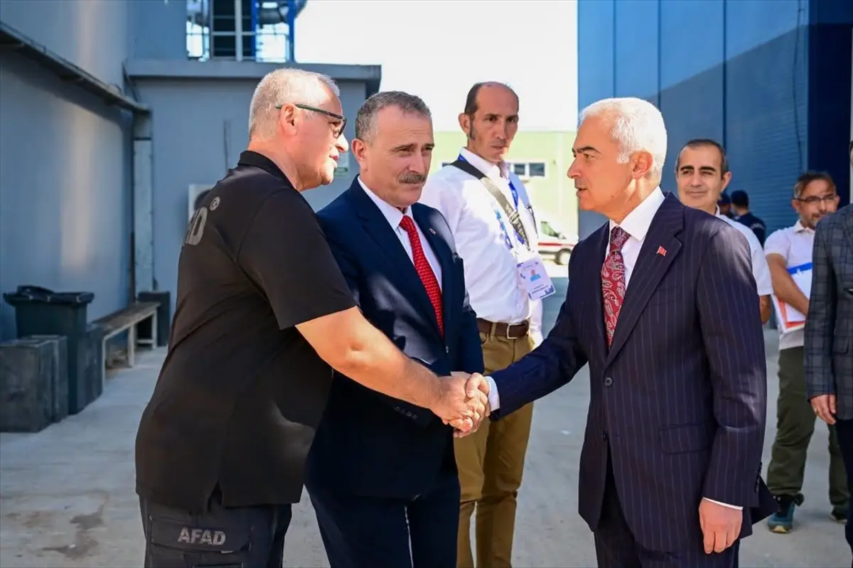 Kırklareli Valisi Turan: Fabrika patlaması titizlikle inceleniyor