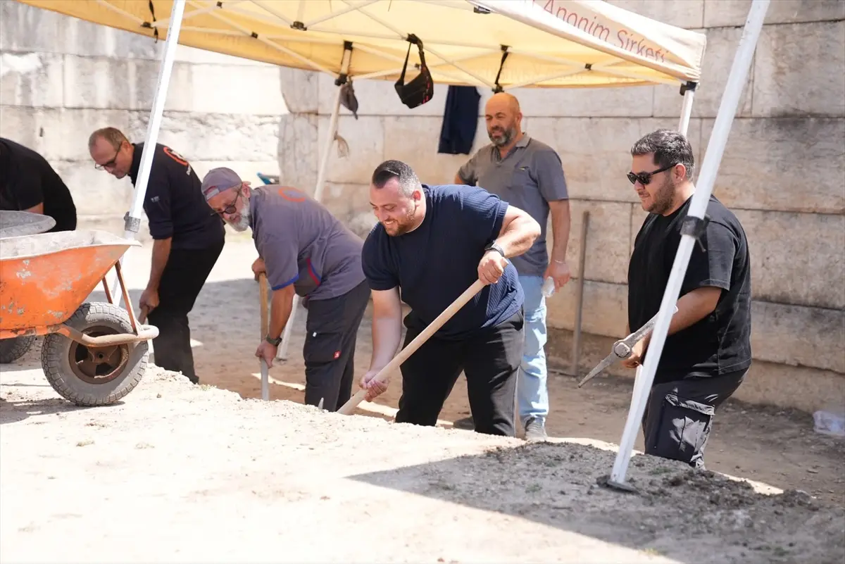 Düzce Belediyesi: Antik kent kazılarına personel desteği