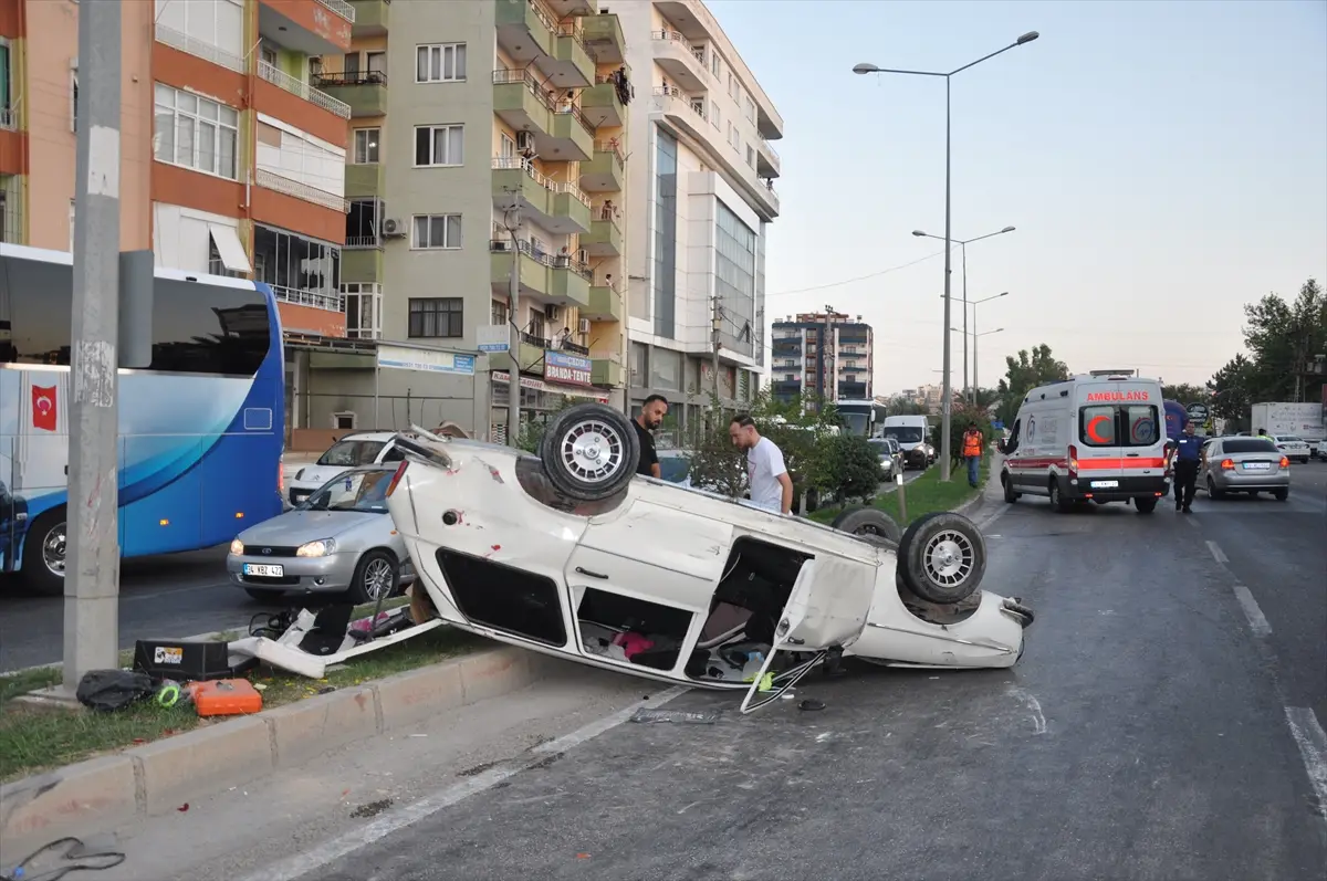 Mersin Silifke'de tır kazası: Anne ve kızı hastaneye kaldırıldı