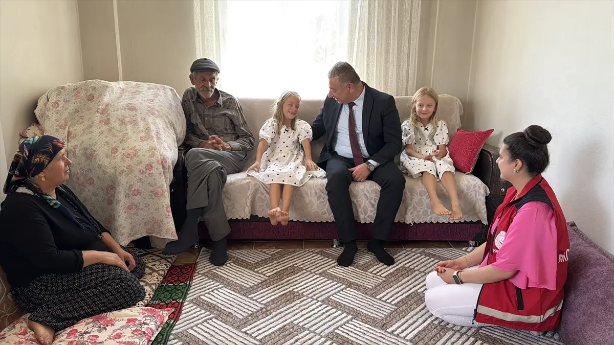Adıyaman Doğan Ailesi'ne 'Aile Yılı' Ziyareti: Sosyal Medya İlgisi