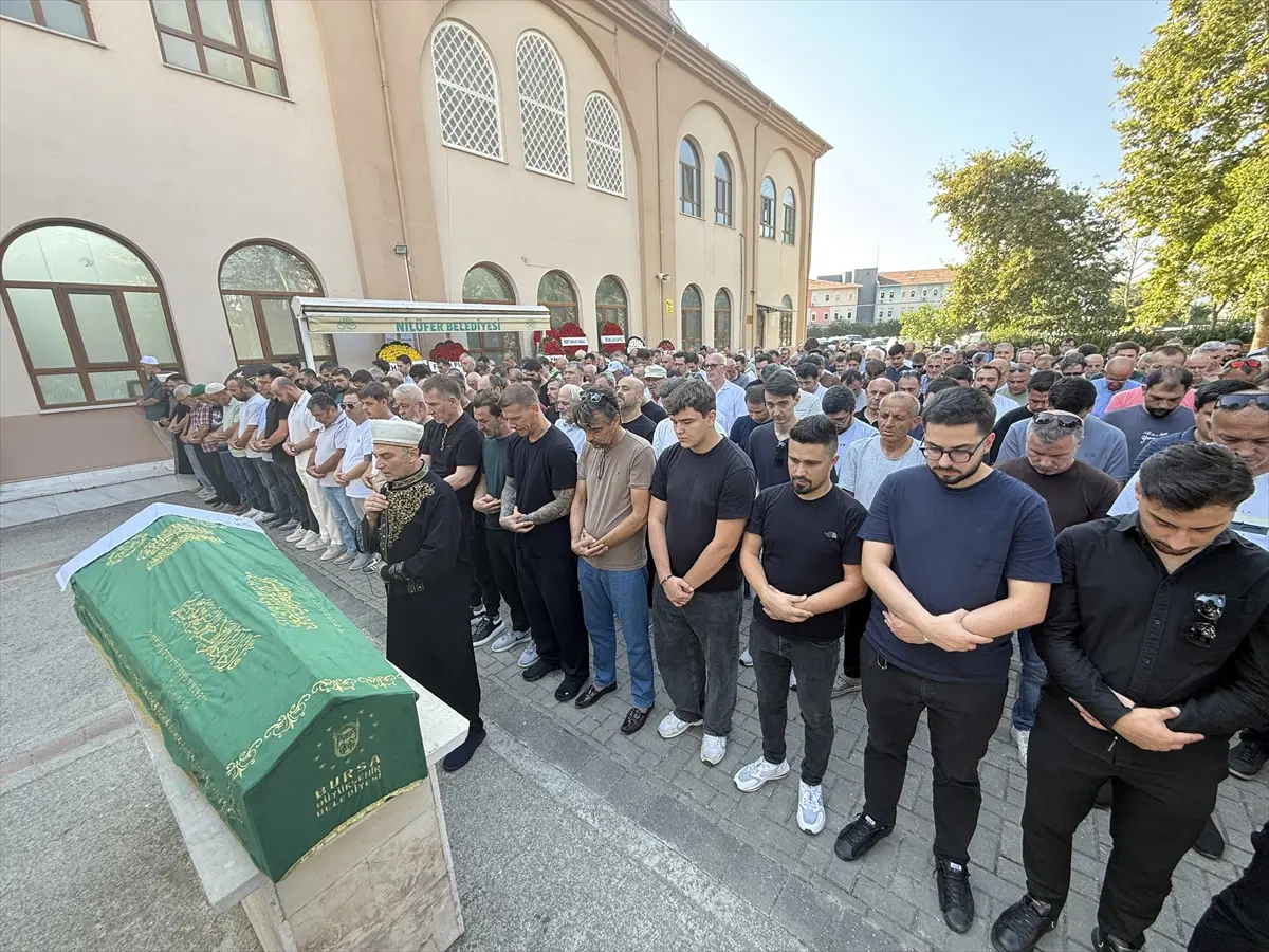 Serdar Aziz'in babası Sadri Aziz son yolculuğuna uğurlandı