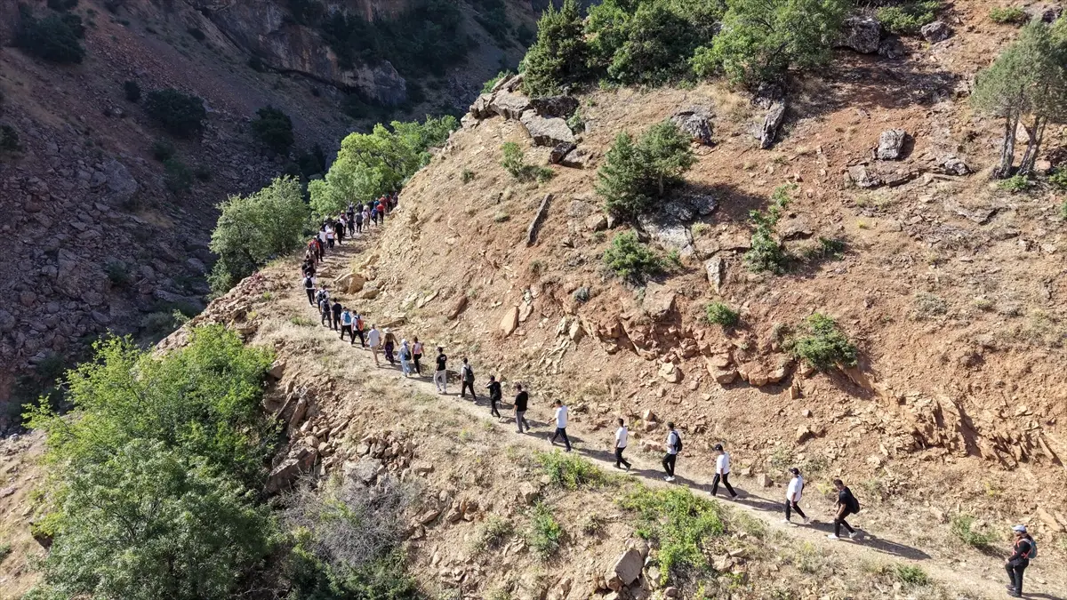 Tunceli MamekiFest: Rabat Vadisi'ne doğa gezisi düzenlendi