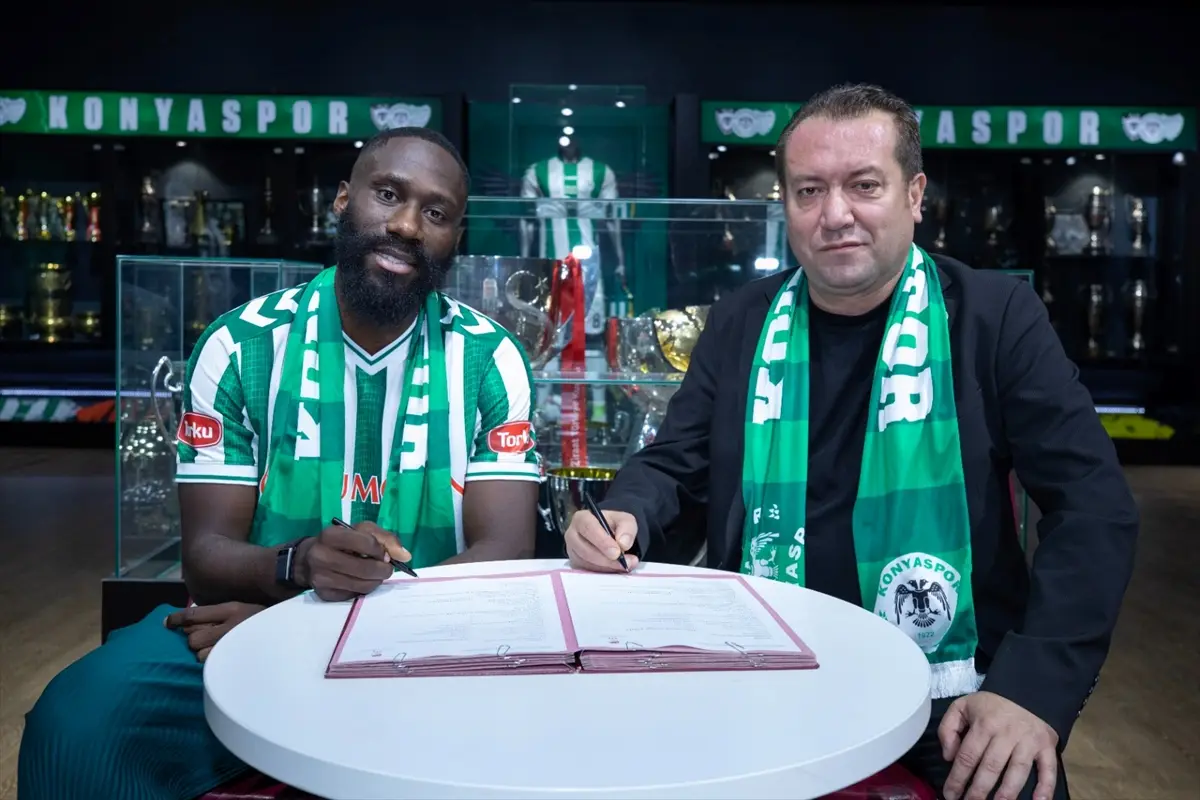 Konyaspor Masuaku transferini tamamladı: 2 yıllık sözleşme