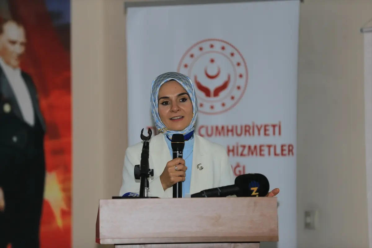Bakan Göktaş: Evlilik kredisi alanlara TOKİ'de kontenjan