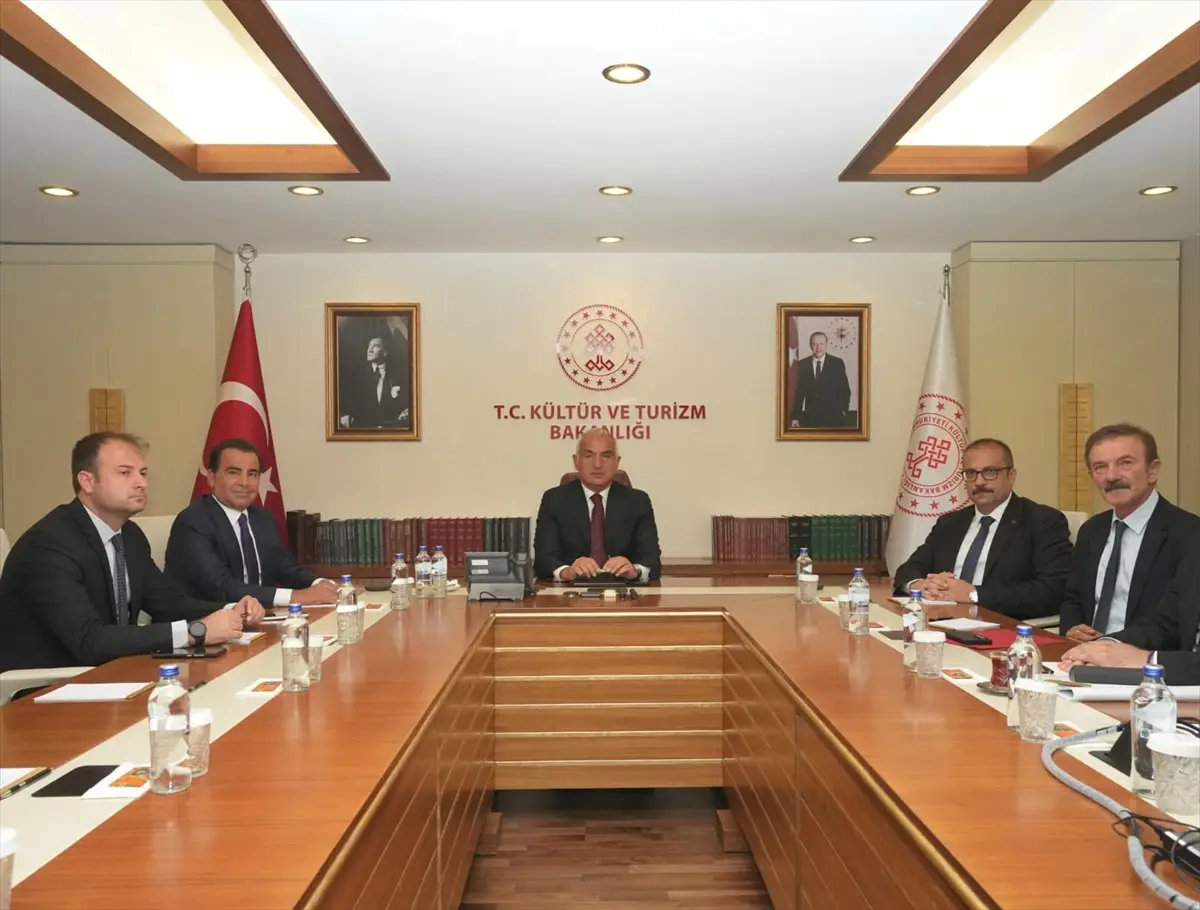 Bakan Ersoy: Sayburç'ta açık hava müzesi