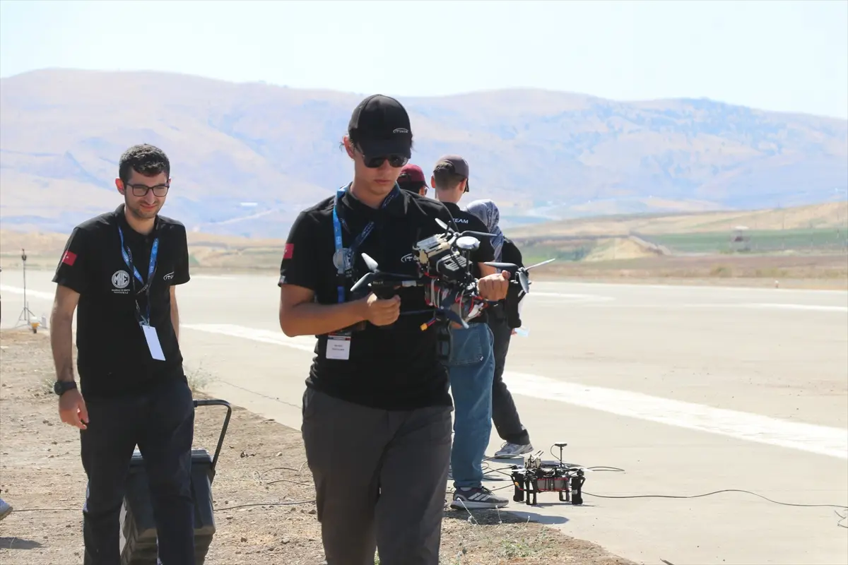 Siirt'teki TEKNOFEST İHA Yarışması'nda ilk etap tamamlandı