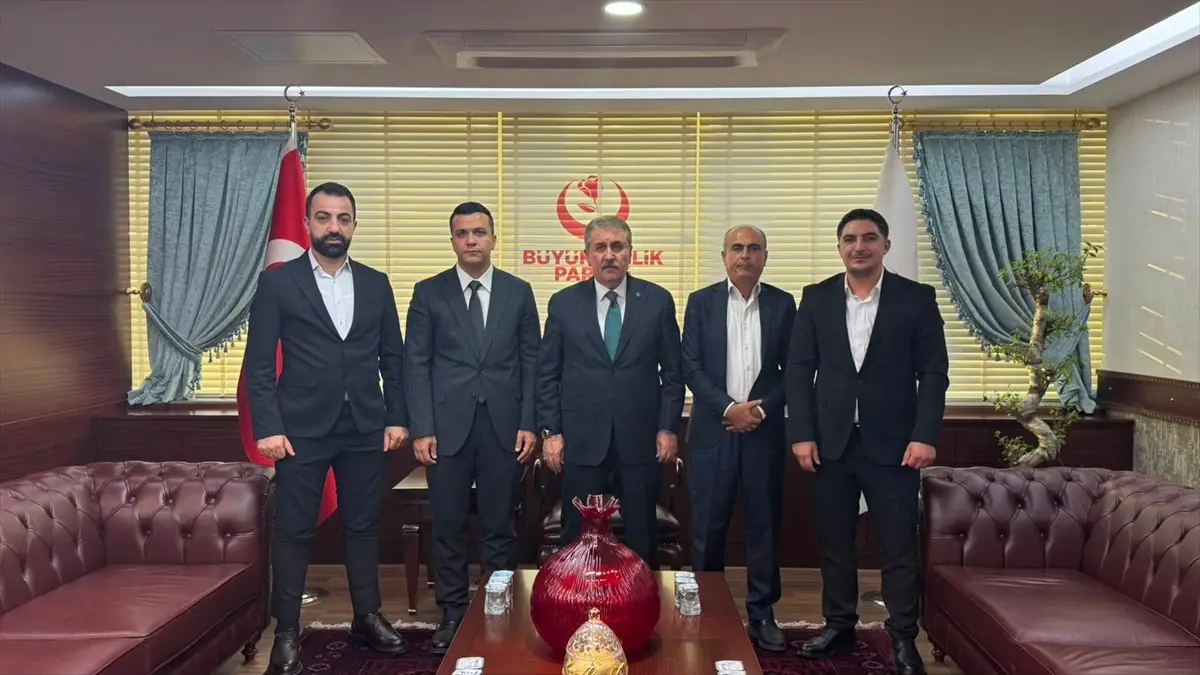 Destici: Suriyeli Türkmenlerle görüştük, her zaman yanlarındayız