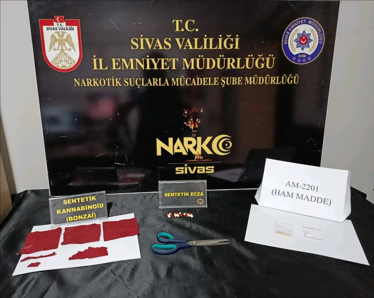Sivas'ta uyuşturucu operasyonu: 3 zanlı tutuklandı