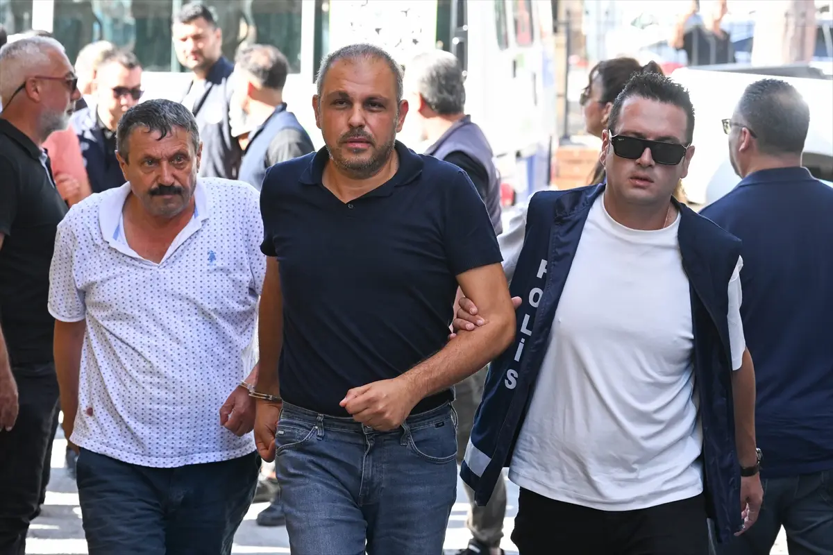 KKTC'deki yolcu gemisi kazasına ilişkin gözaltına alınan 9 kişi Girne Kaza Mahkemesi'ne çıkarıldı