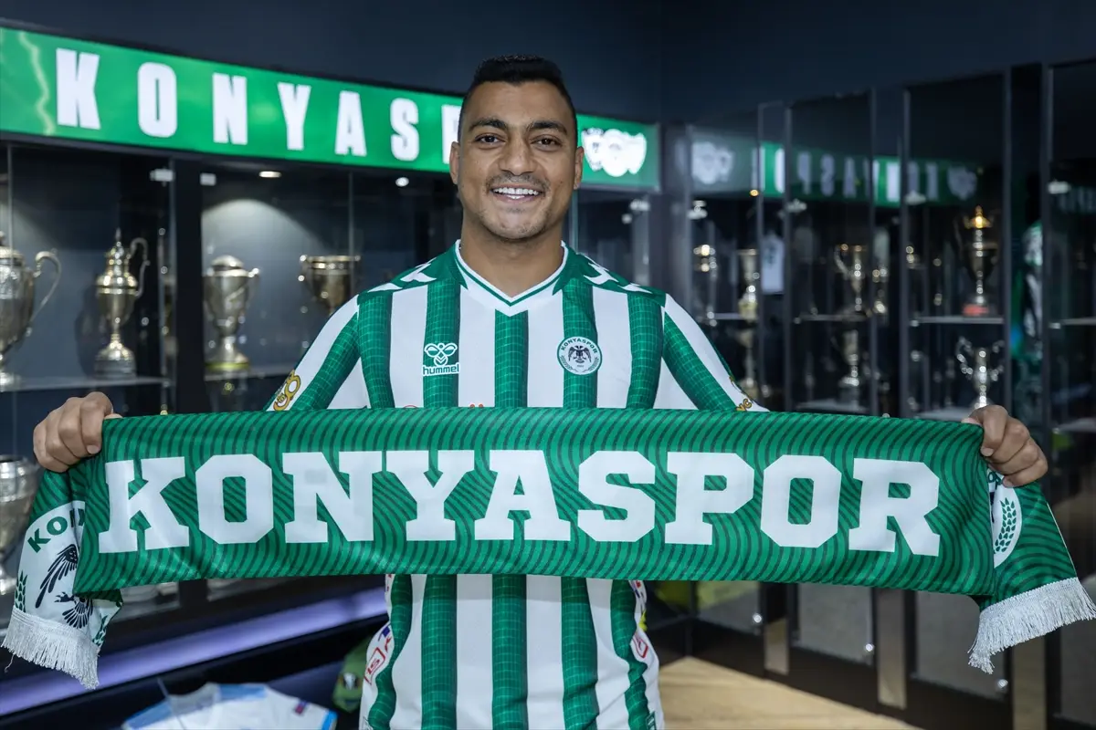 Konyaspor: Mostafa Mohamed ile 3 yıllık sözleşme imzalandı