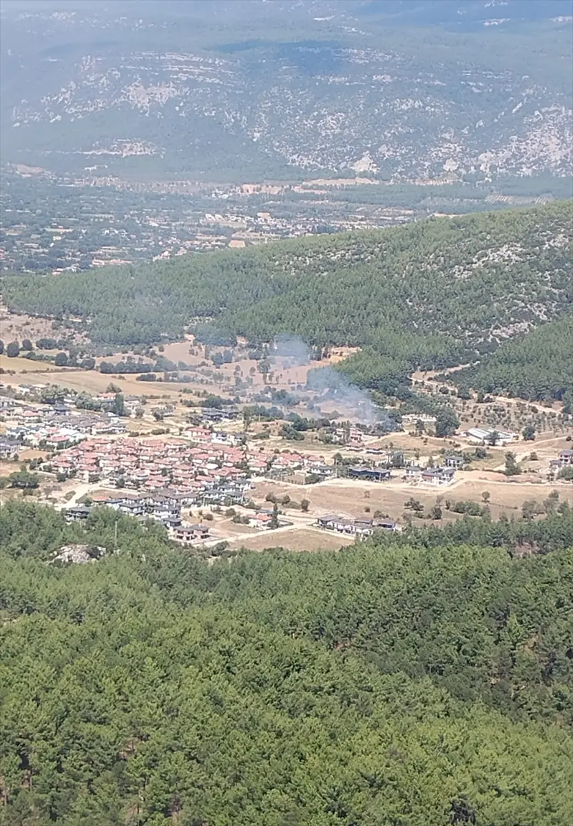 Muğla Menteşe'deki orman yangını ekiplerce söndürüldü