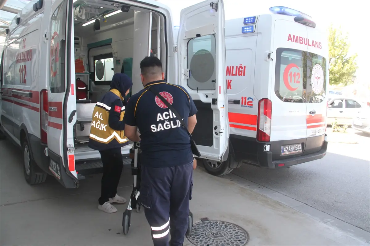 Konya Hüyük'te kaza: İki otomobil çarpıştı, 7 yaralı