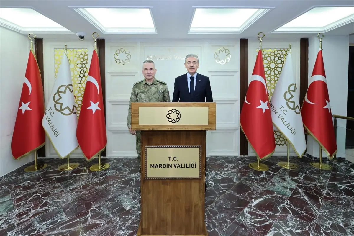 Korgeneral Yaralı, Mardin Valisi Akkoyun'u ziyaret etti