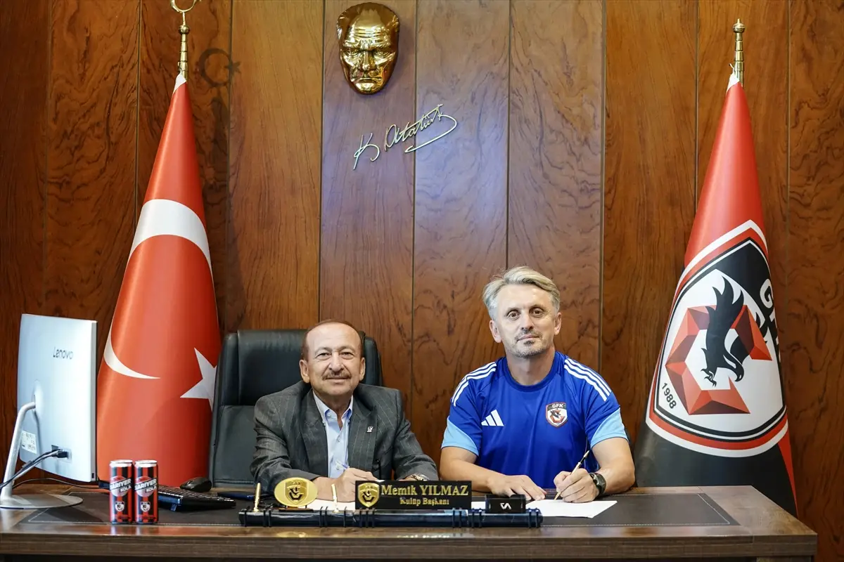 Gaziantep FK: Orhan Ak yeni teknik direktörümüz oldu