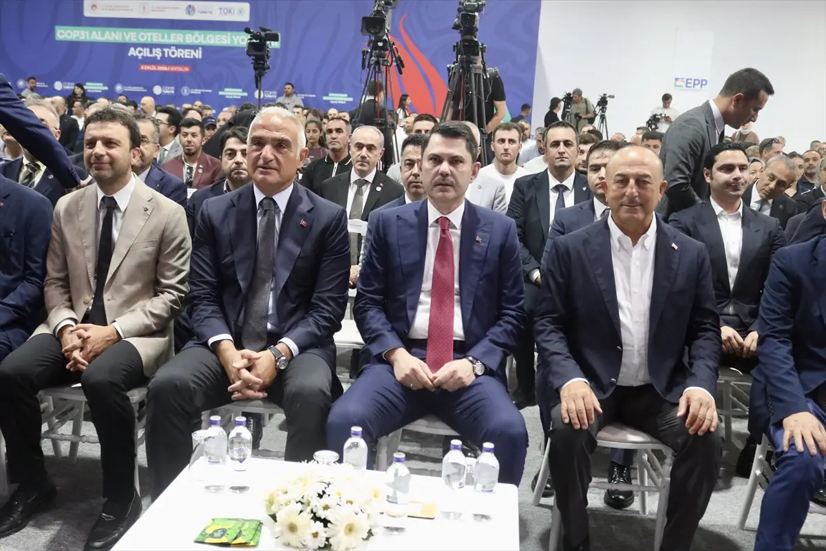 Bakan Kurum, COP31 Alanı ve Oteller Bölgesi Yolları açılışında konuştu: