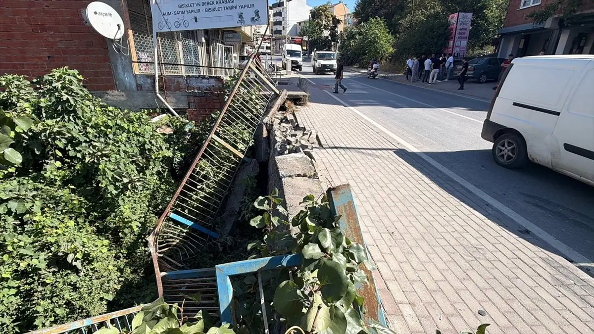 Kocaeli'de feci kaza: Otomobil sürücüsü hayatını kaybetti
