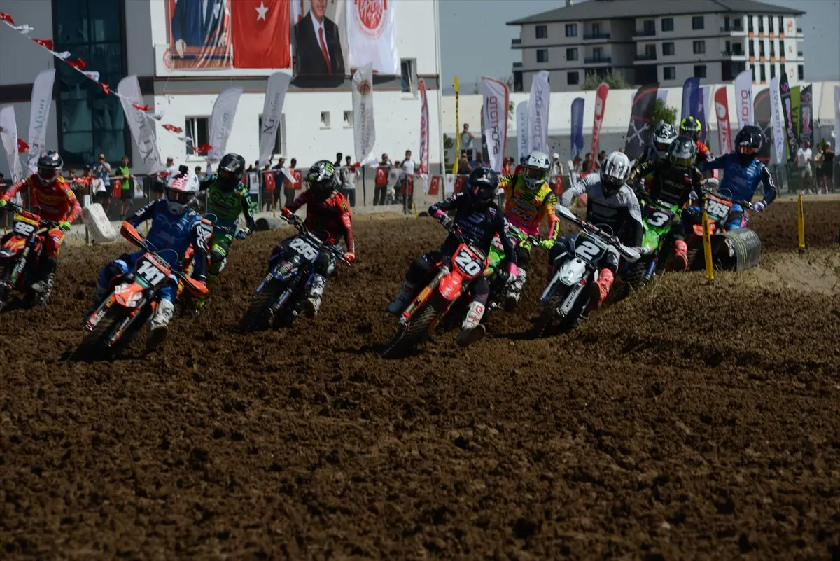 Avrupa Motokros EMX250 Şampiyonu Francisco Garcia