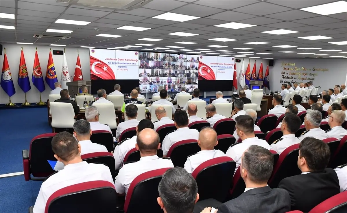 Jandarma Komutanı Çardakcı: İl komutanlarıyla videokonferans