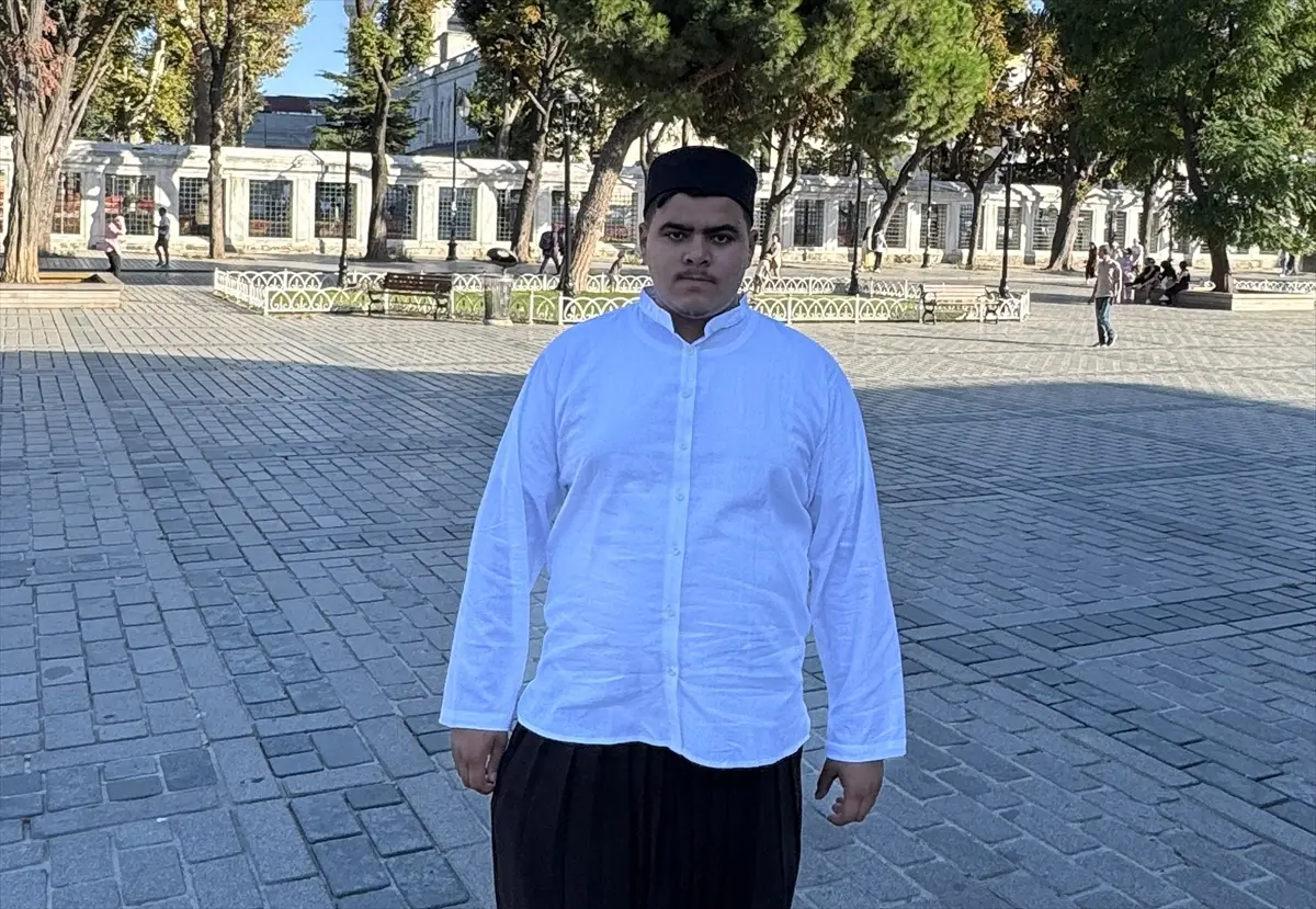 Ali Haydar Erol: Otostopla İstanbul'dan kutsal topraklara